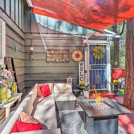 Boho Crestline Cabin, 1 Mile To Lake Gregory! Esterno foto